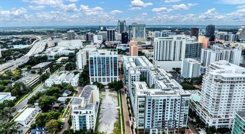 Photo of Buildings in South Eola