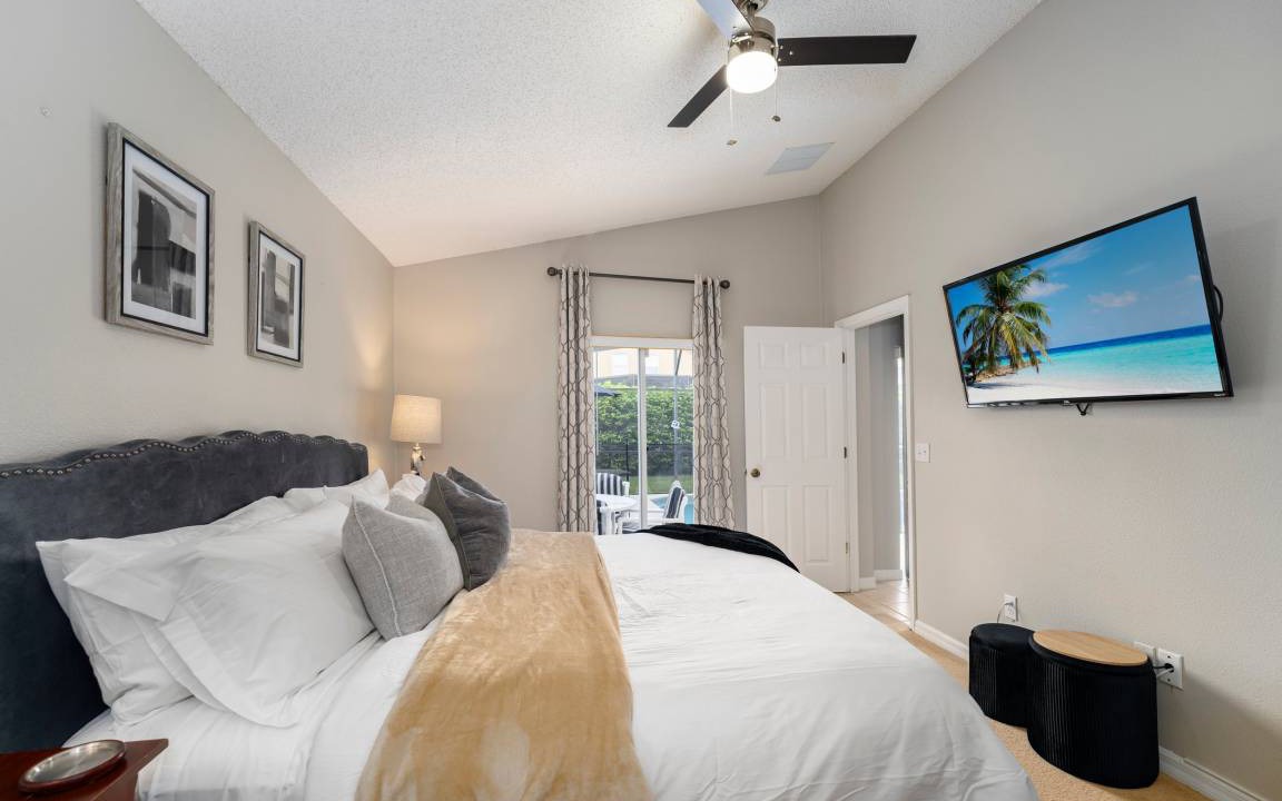 Photo of Others in Four Corners