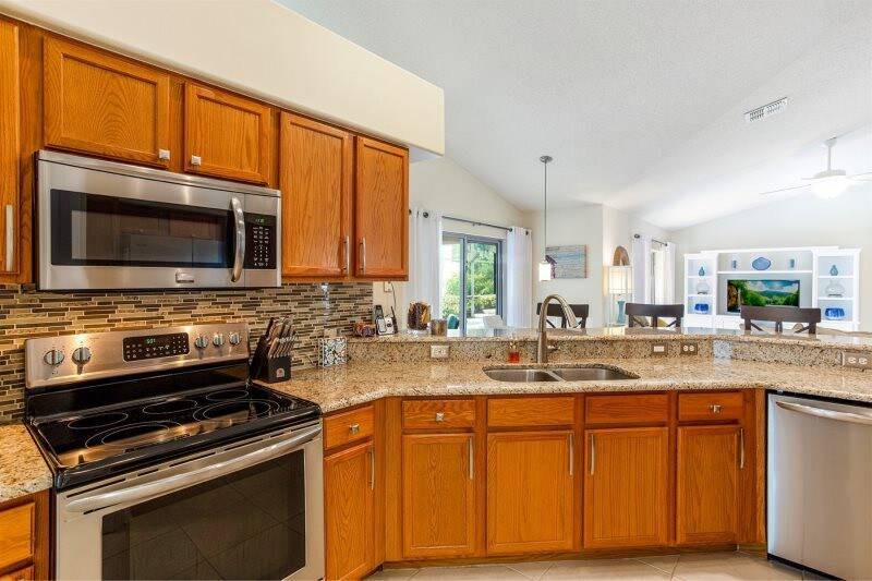 Photo of Others in Orange Tree