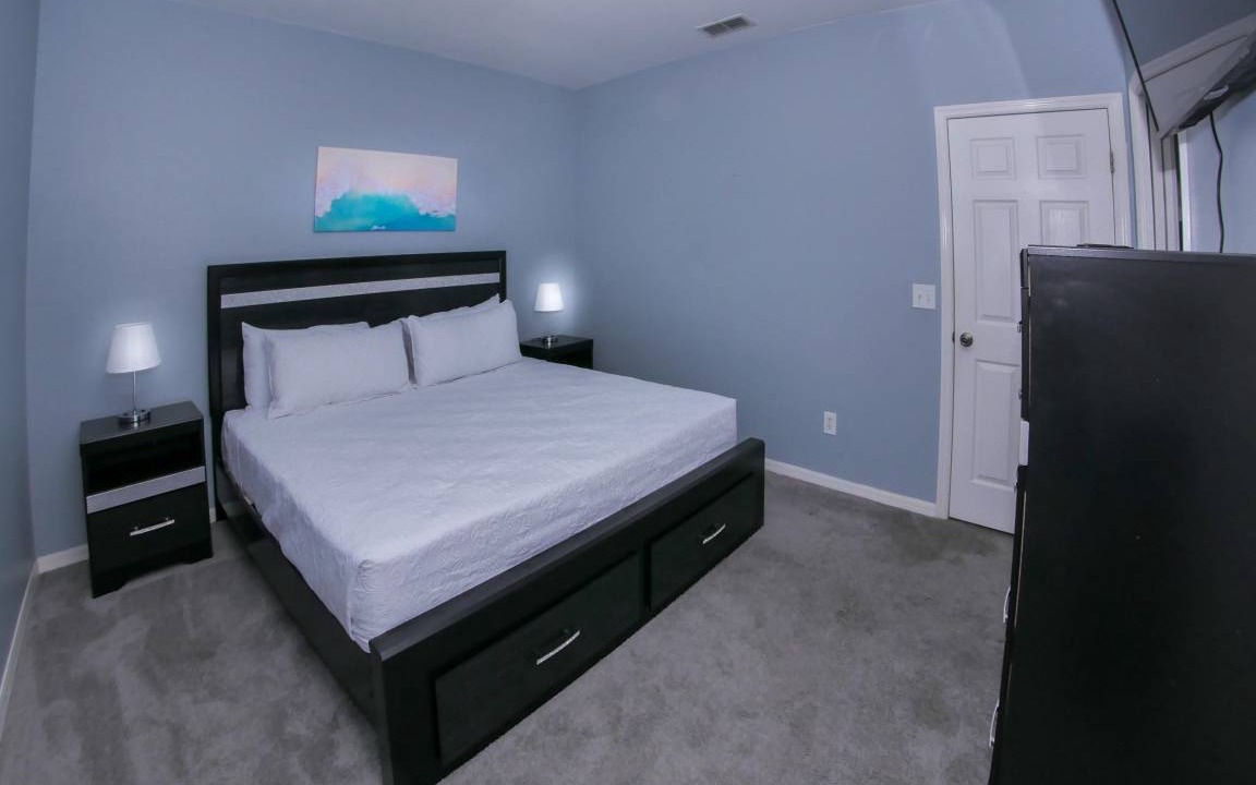 Photo of Bedroom in Sunset Ridge
