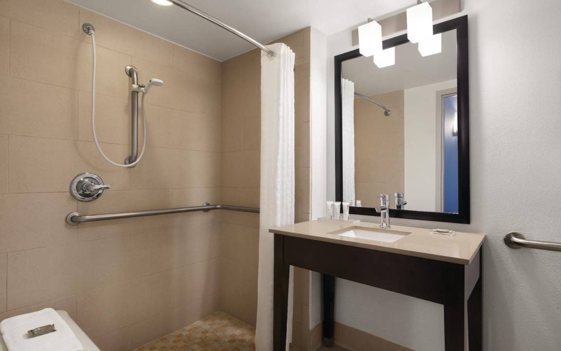 Photo of Bathroom in Airport North