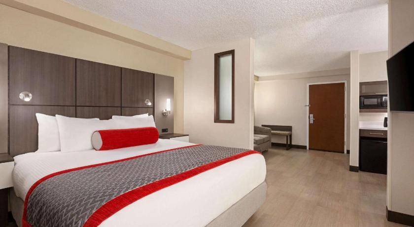 Photo of Bedroom in Airport North