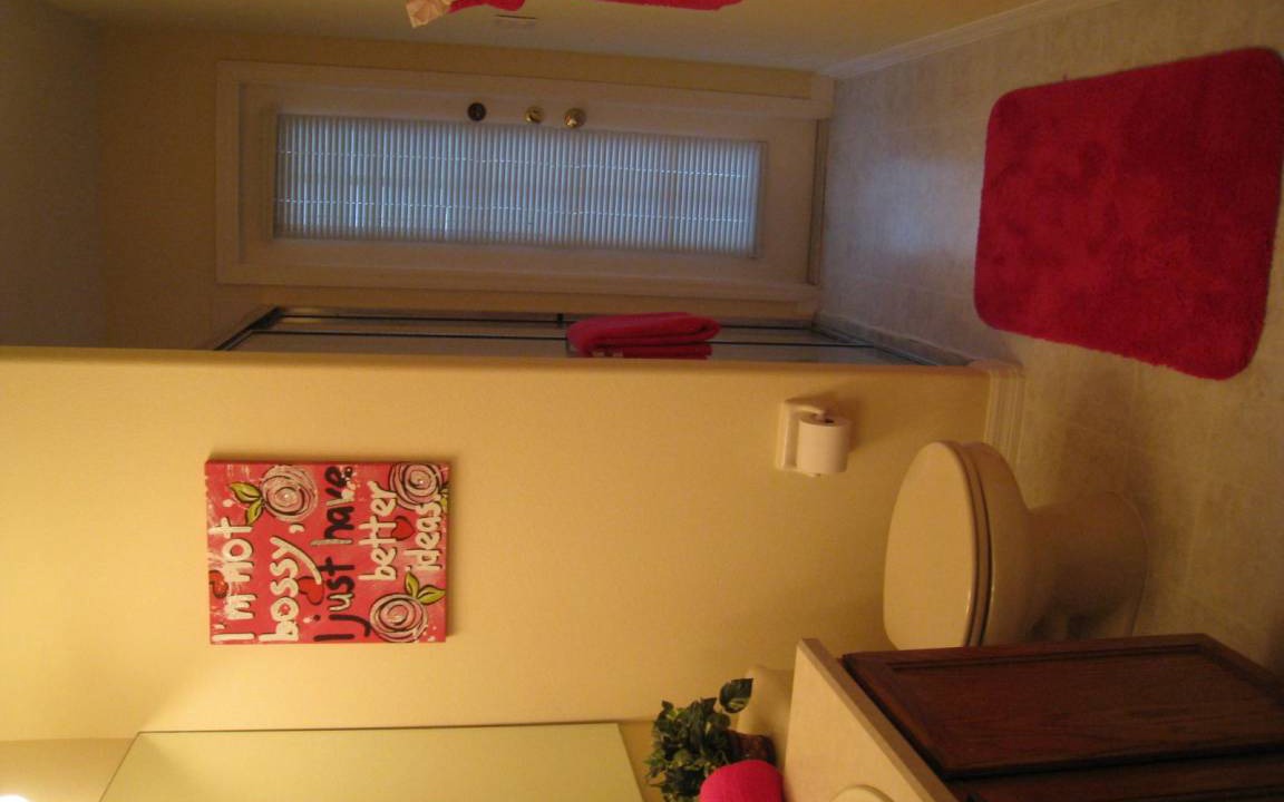 Photo of Bathroom in Orange Tree