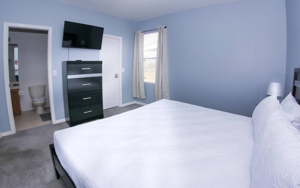 Photo of Bedroom in Sunset Ridge