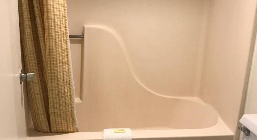 Photo of Bathroom in Historic Downtown Kissimmee