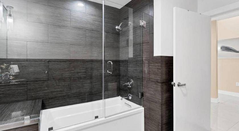 Photo of Bathroom in South Eola