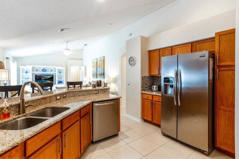 Photo of Others in Orange Tree