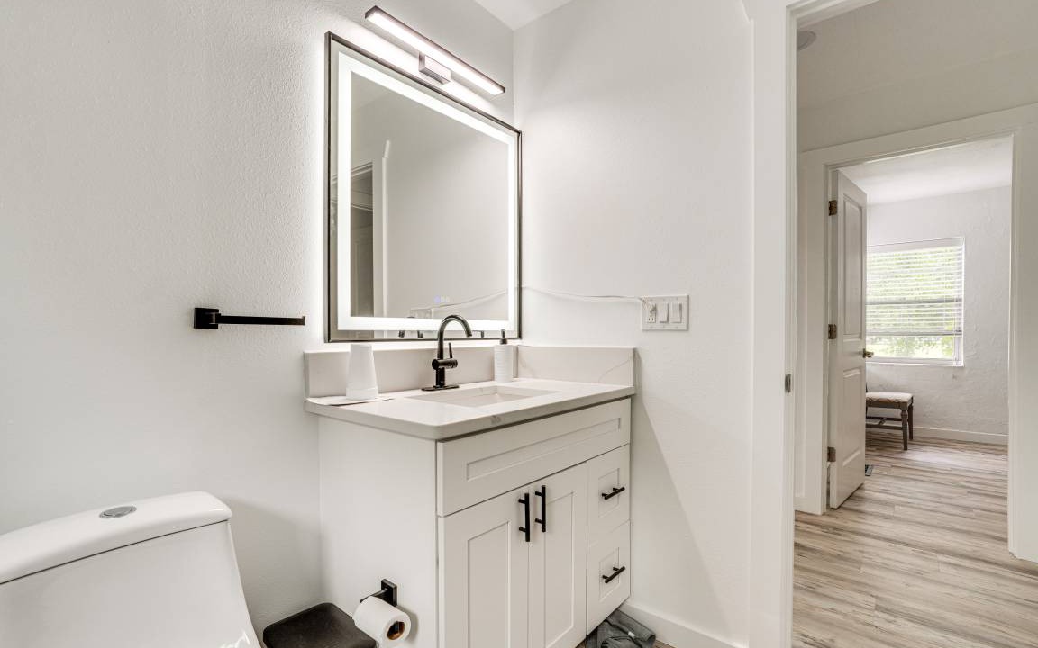 Photo of Bathroom in Lake Underhill