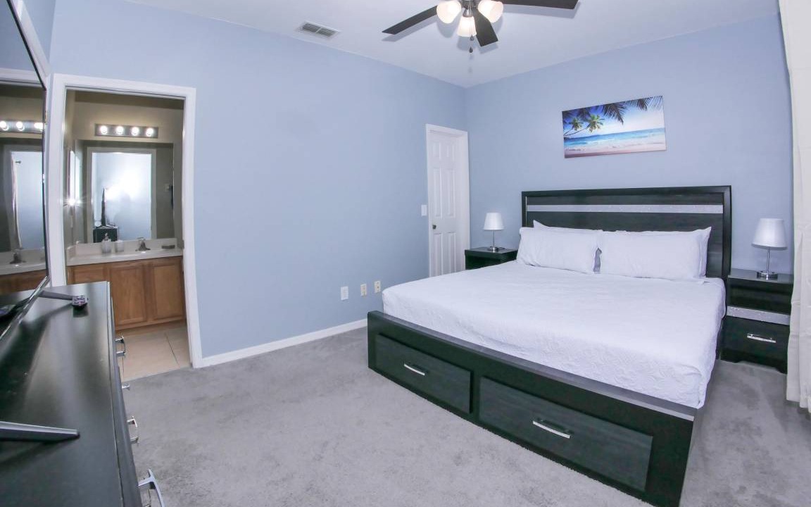 Photo of Bedroom in Sunset Ridge