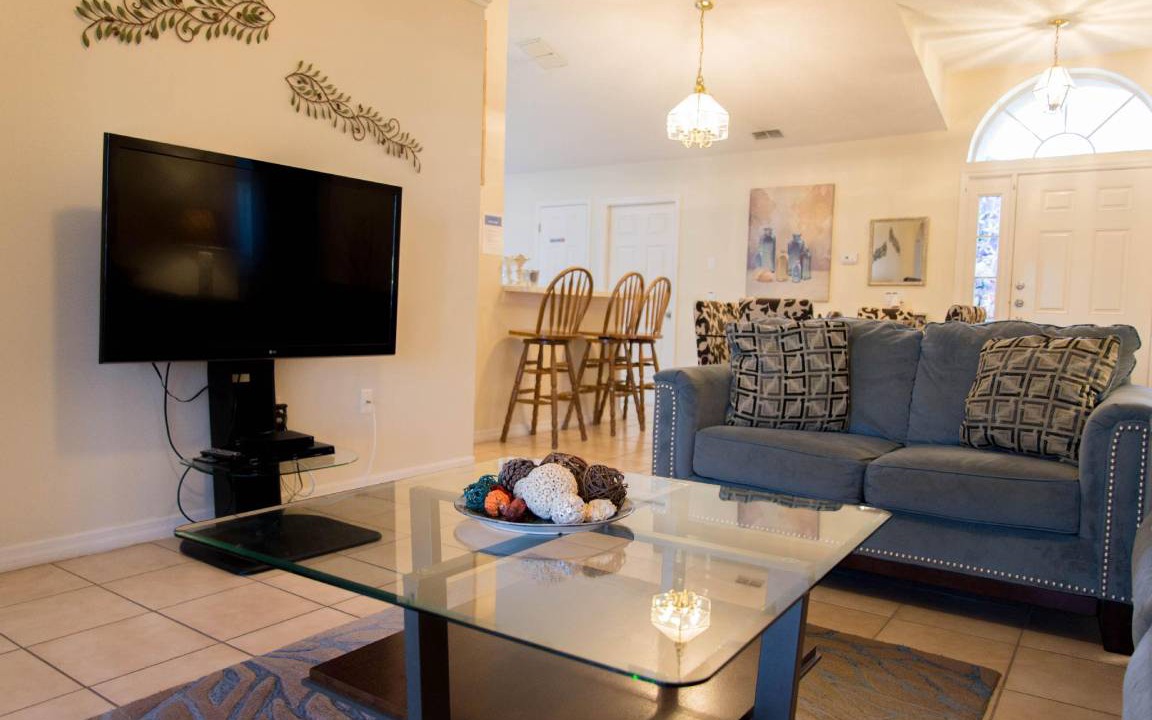 Photo of Livingroom in Eagle Pointe South