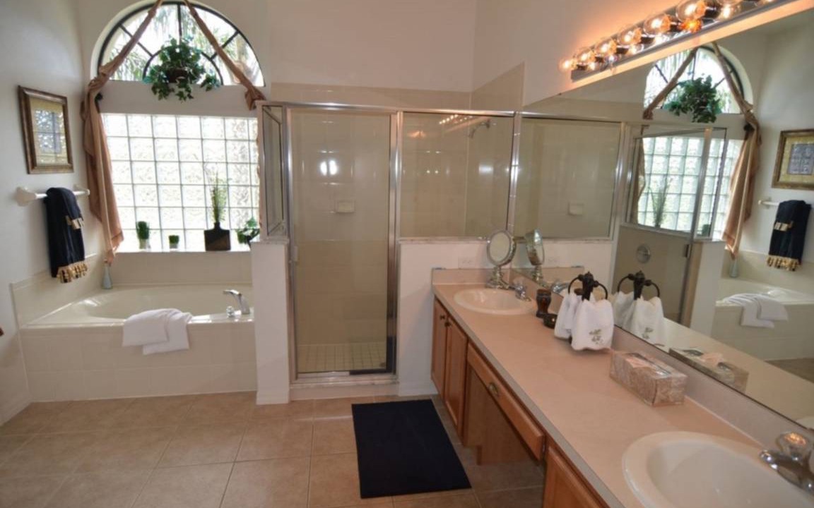 Photo of Bathroom in Legacy Park