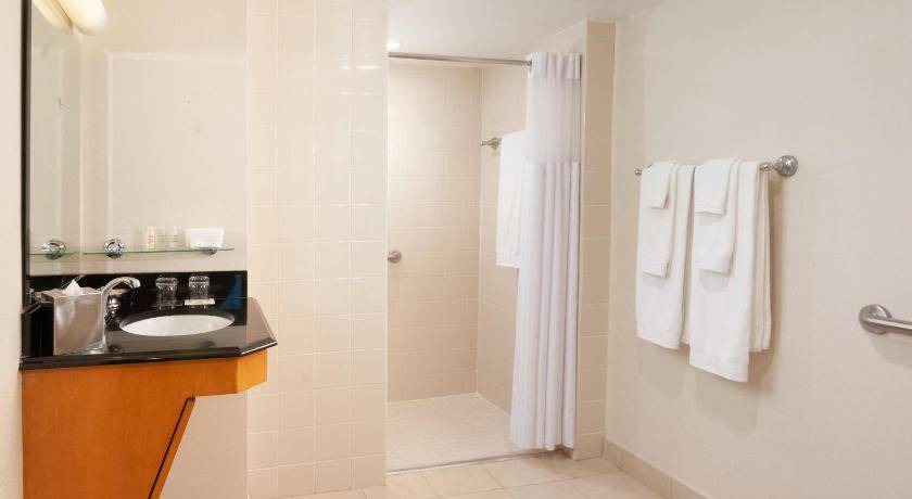 Photo of Bathroom in Airport North