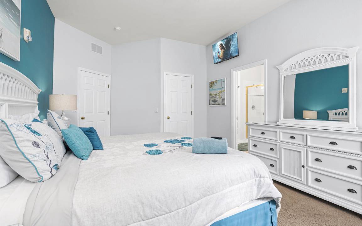 Photo of Bedroom in Bahama Bay
