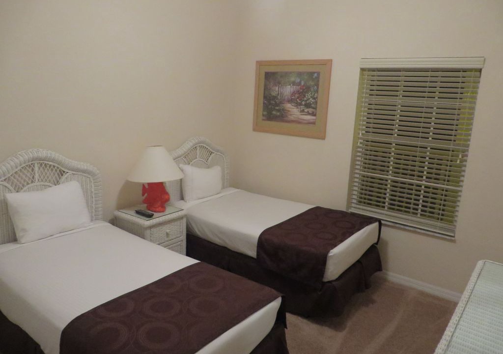 Photo of Bedroom in Bahama Bay