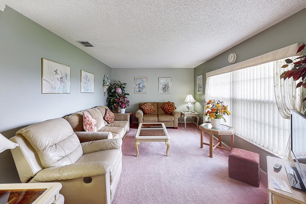 Photo of Livingroom in Indian Ridge