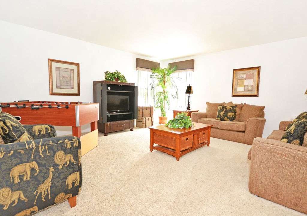 Photo of Livingroom in Windwood Bay