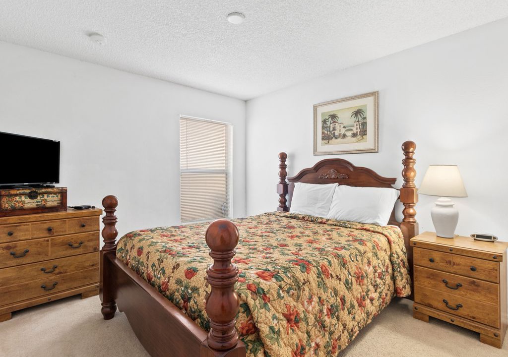 Photo of Bedroom in Seasons