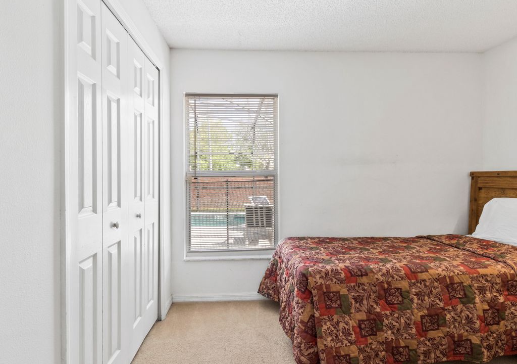 Photo of Bedroom in Seasons