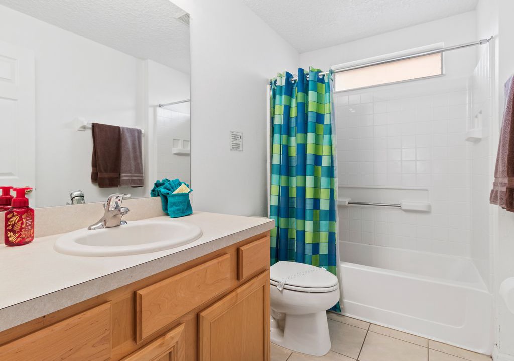 Photo of Bathroom in Seasons