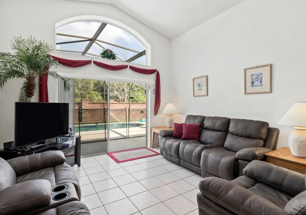 Photo of Livingroom in Seasons