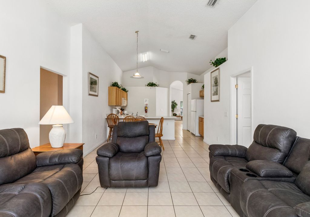 Photo of Livingroom in Seasons