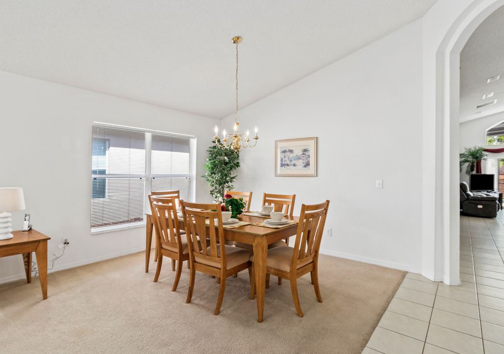 Photo of Livingroom in Seasons