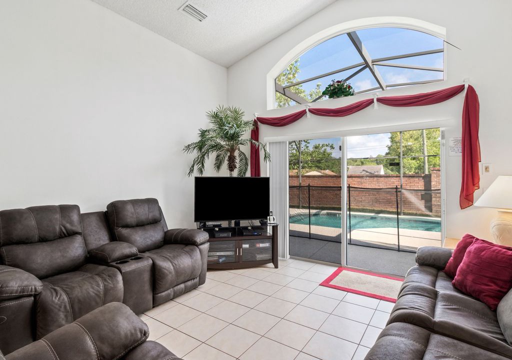 Photo of Livingroom in Seasons