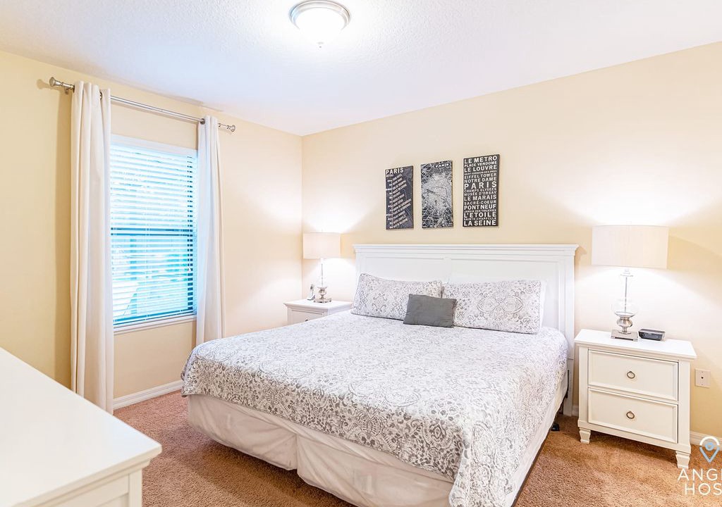 Photo of Bedroom in Cypress Pointe