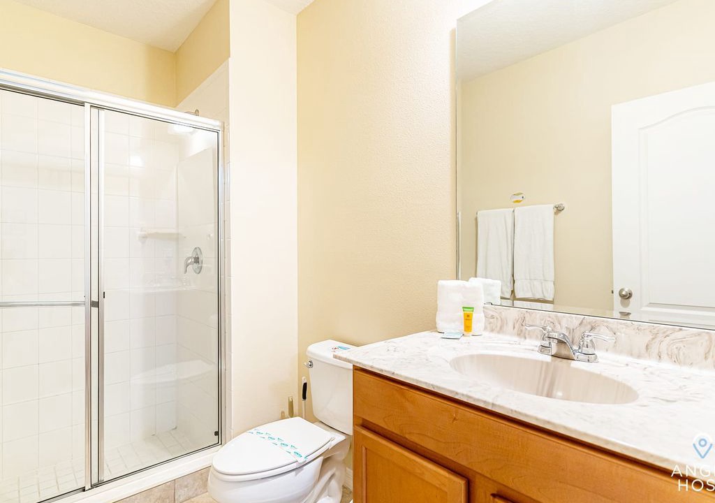 Photo of Bathroom in Cypress Pointe