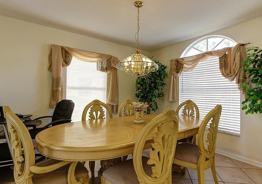 Photo of Livingroom in Pinewood Country Estates