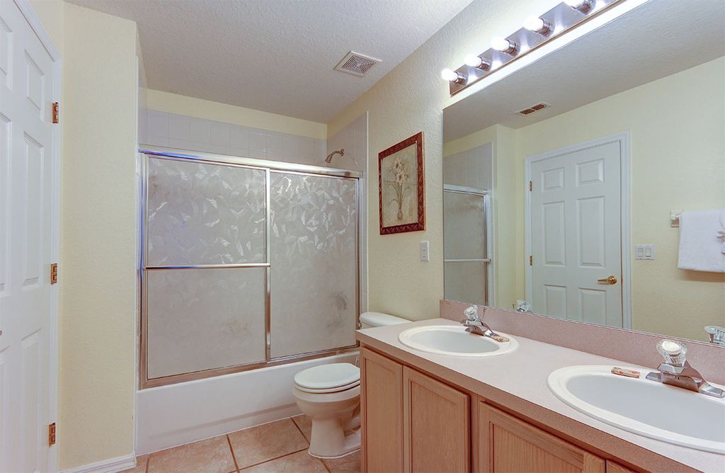 Photo of Bathroom in Pinewood Country Estates
