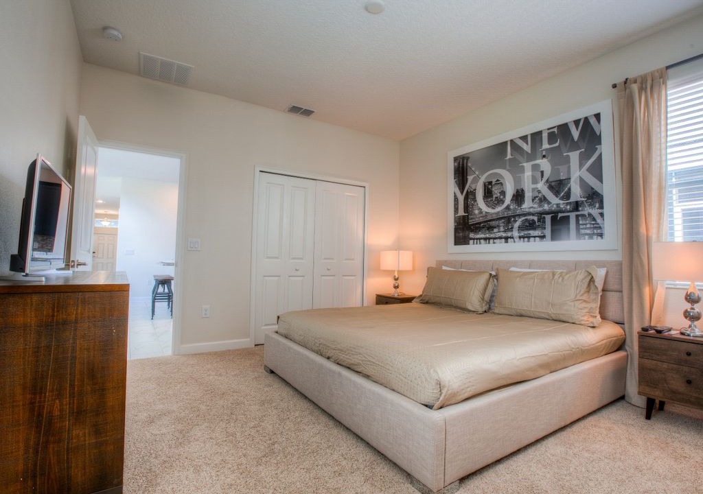 Photo of Livingroom in Davenport