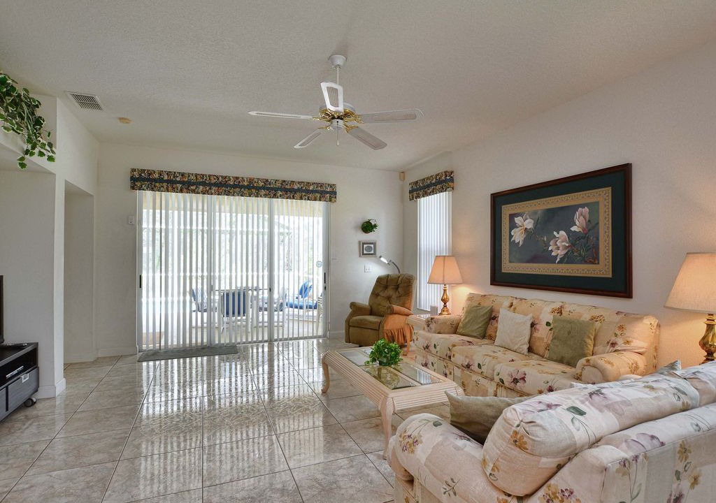 Photo of Livingroom in Esprit