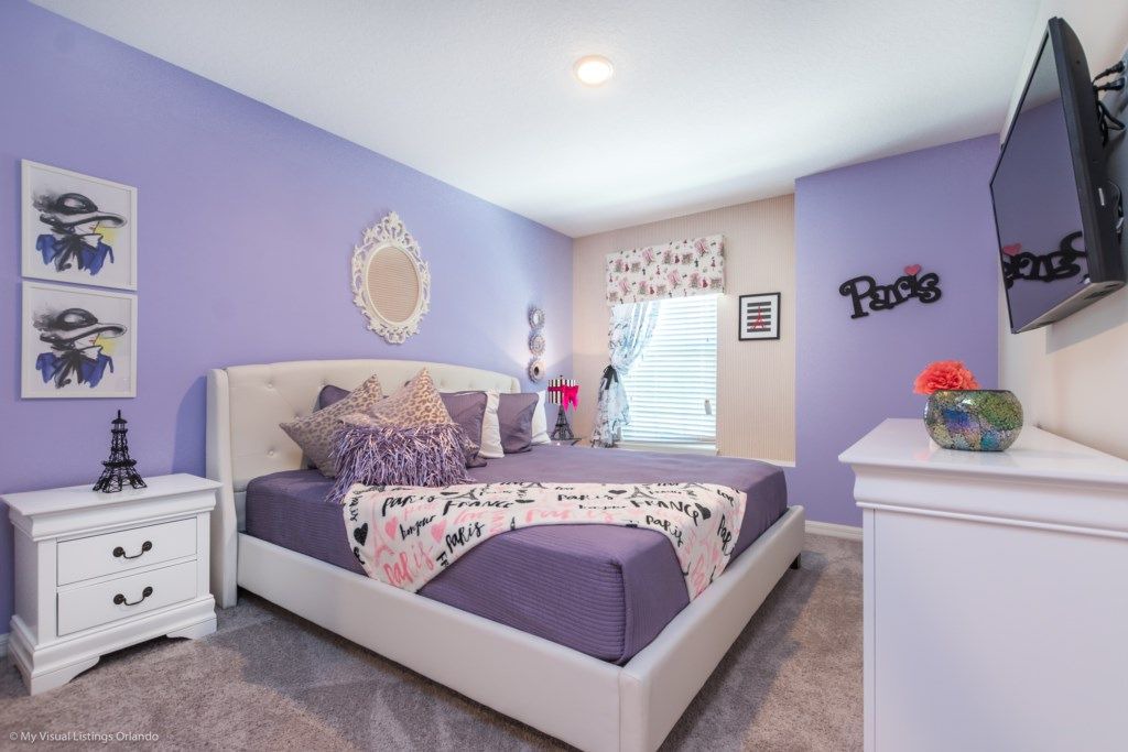 Photo of Bedroom in Bay Lake