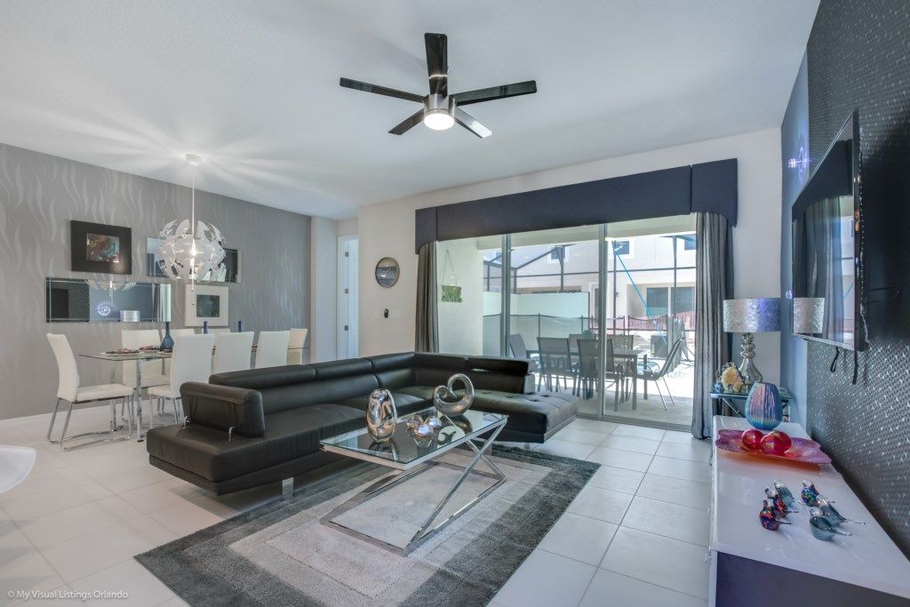 Photo of Livingroom in Bay Lake