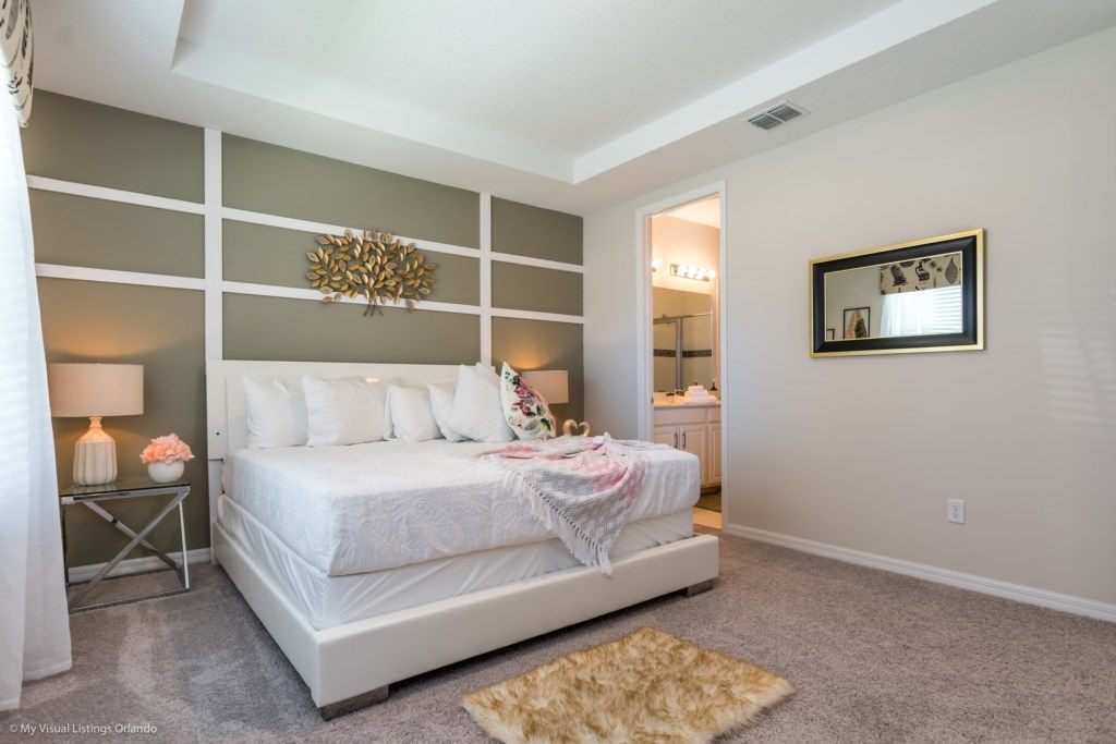 Photo of Bedroom in Bay Lake