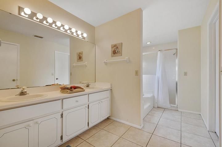 Photo of Kitchen in Indian Ridge