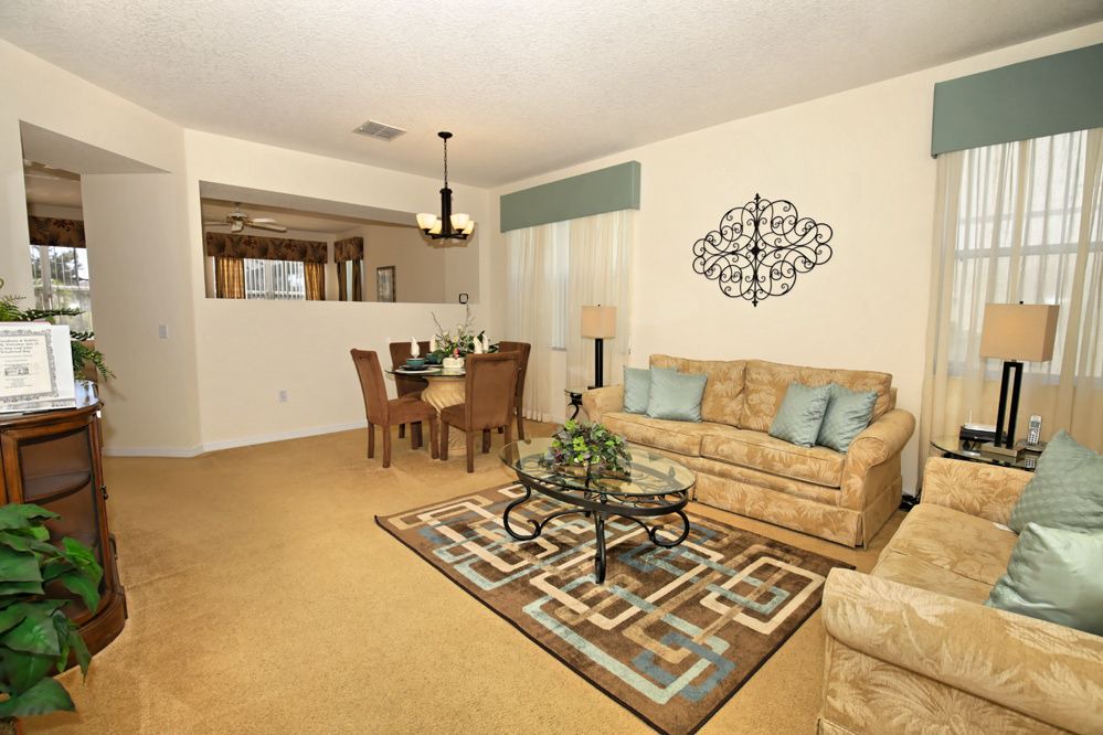 Photo of Livingroom in Windwood Bay