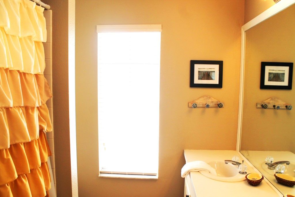 Photo of Bathroom in Ventura