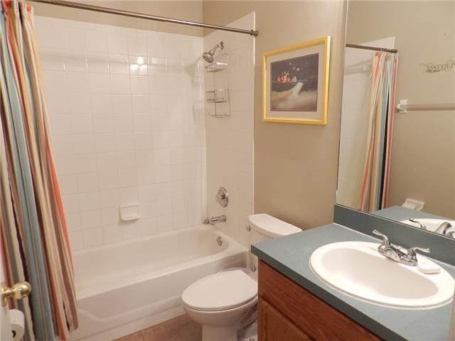 Photo of Bathroom in Esprit