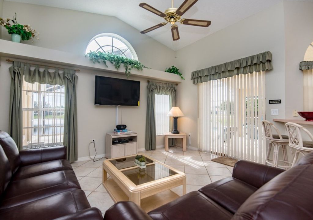 Photo of Livingroom in Sunridge Woods