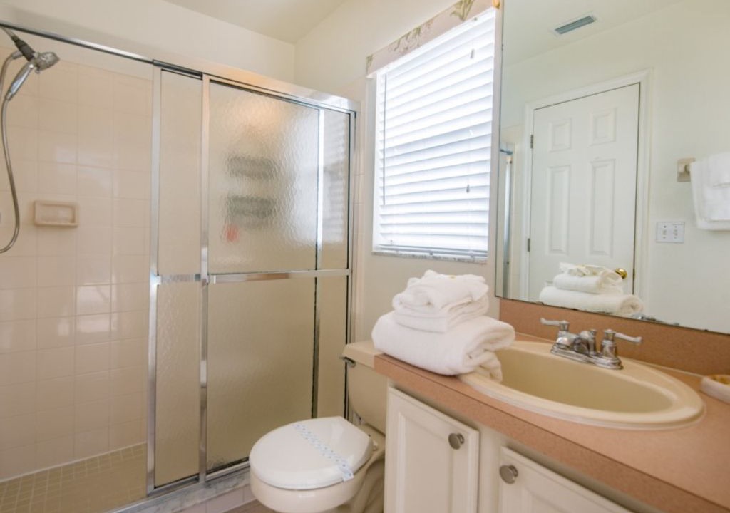 Photo of Bathroom in Sunridge Woods