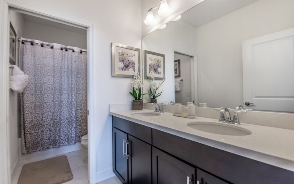 Photo of Bathroom in Sandy Ridge