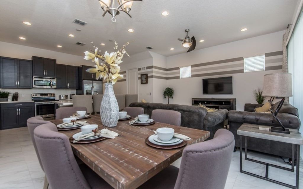 Photo of Livingroom in Sandy Ridge