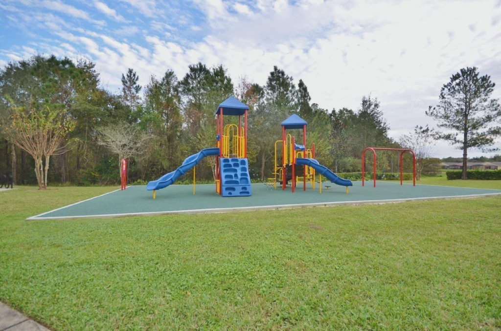 Photo of Others in Sandy Ridge