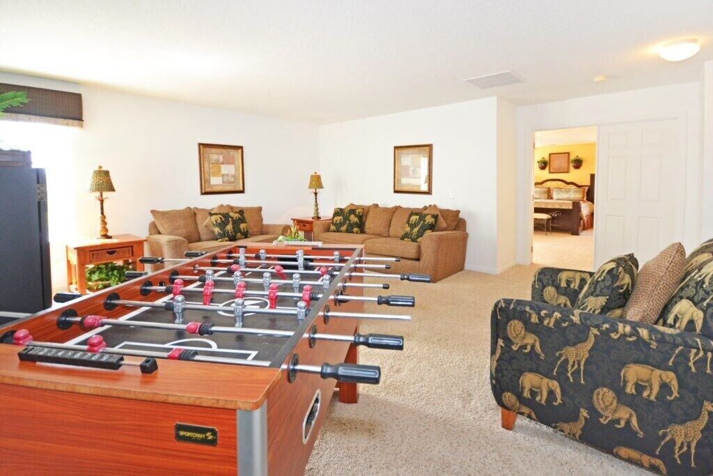 Photo of Livingroom in Windwood Bay