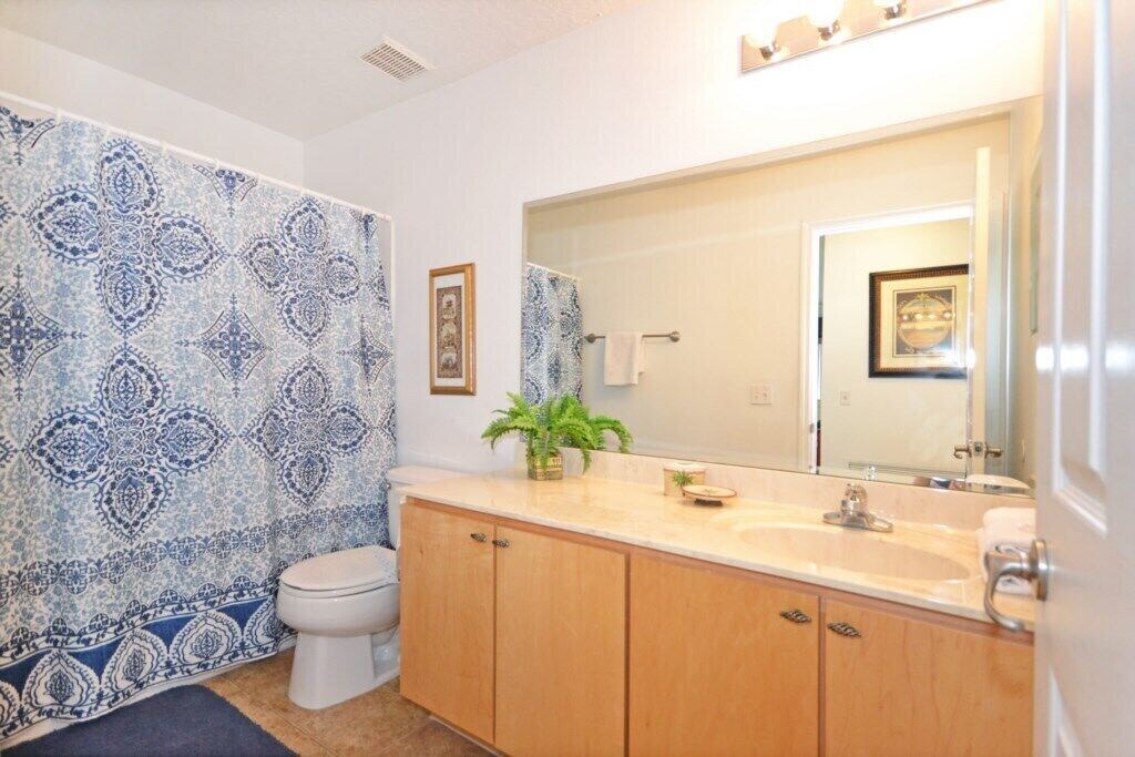 Photo of Bathroom in Windwood Bay