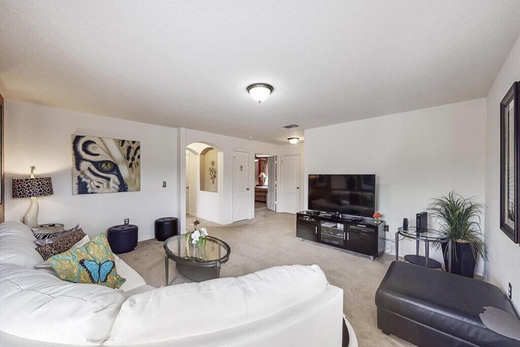 Photo of Livingroom in Cypress Pointe