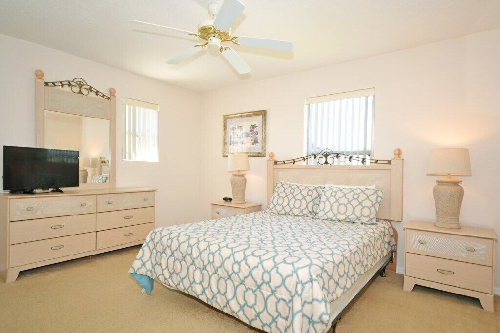 Photo of Bedroom in Windwood Bay