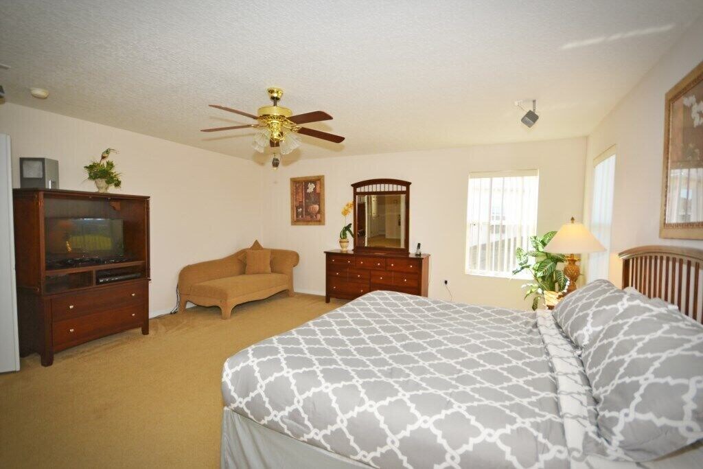 Photo of Bedroom in Windwood Bay